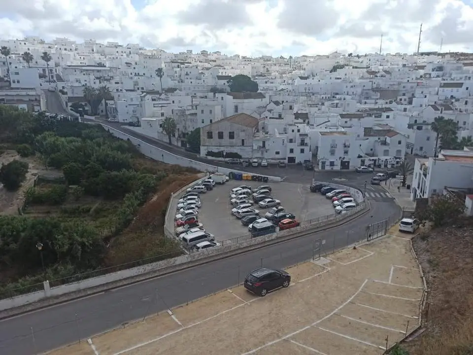 Donde aparcar en Vejer de la Frontera: guia practica con todos los parkings