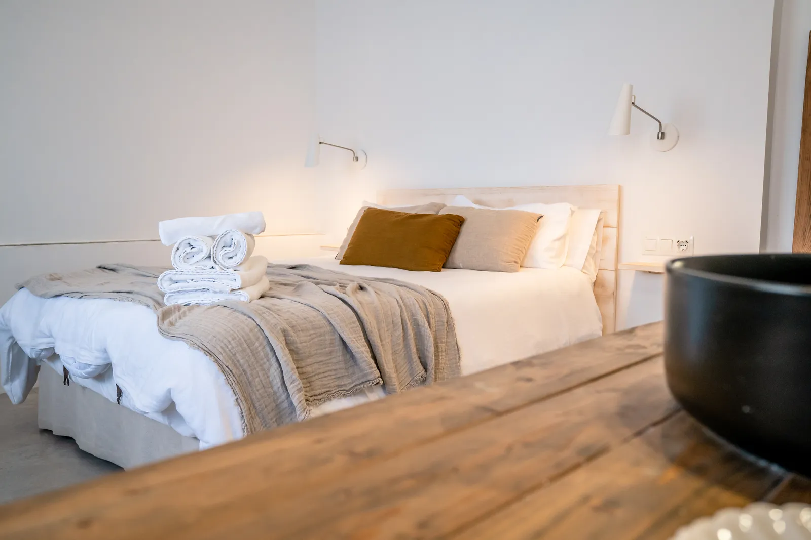 Habitación Bienteveo - Habitación Deluxe con ventanales originales y vistas al valle | Hospedería Manzanilla, Vejer